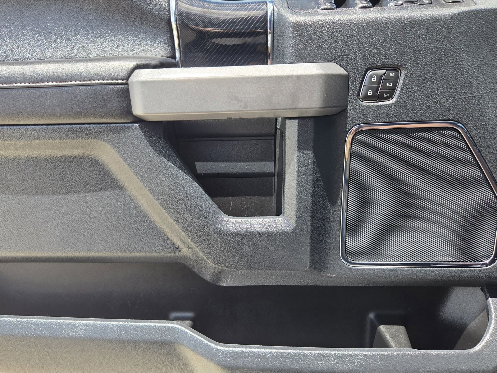 2022 Ford F-350SD Platinum