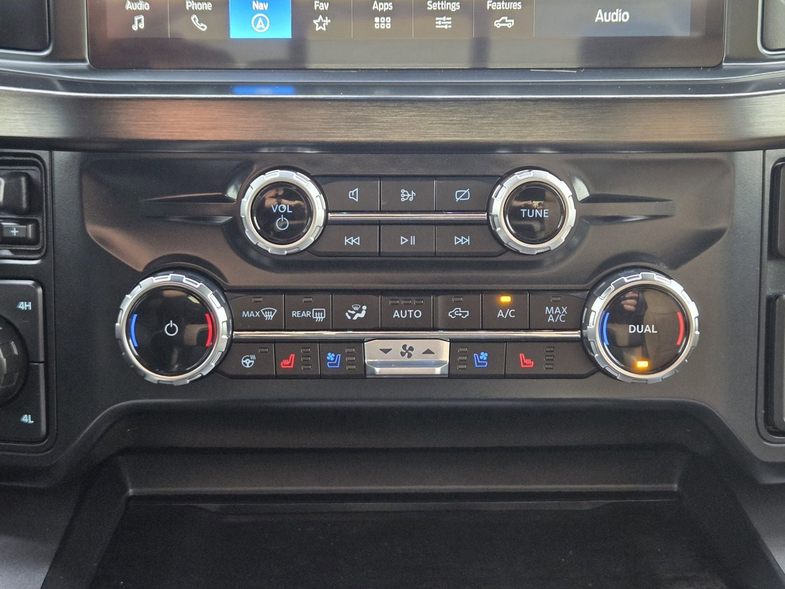 2023 Ford F-350SD Lariat DRW