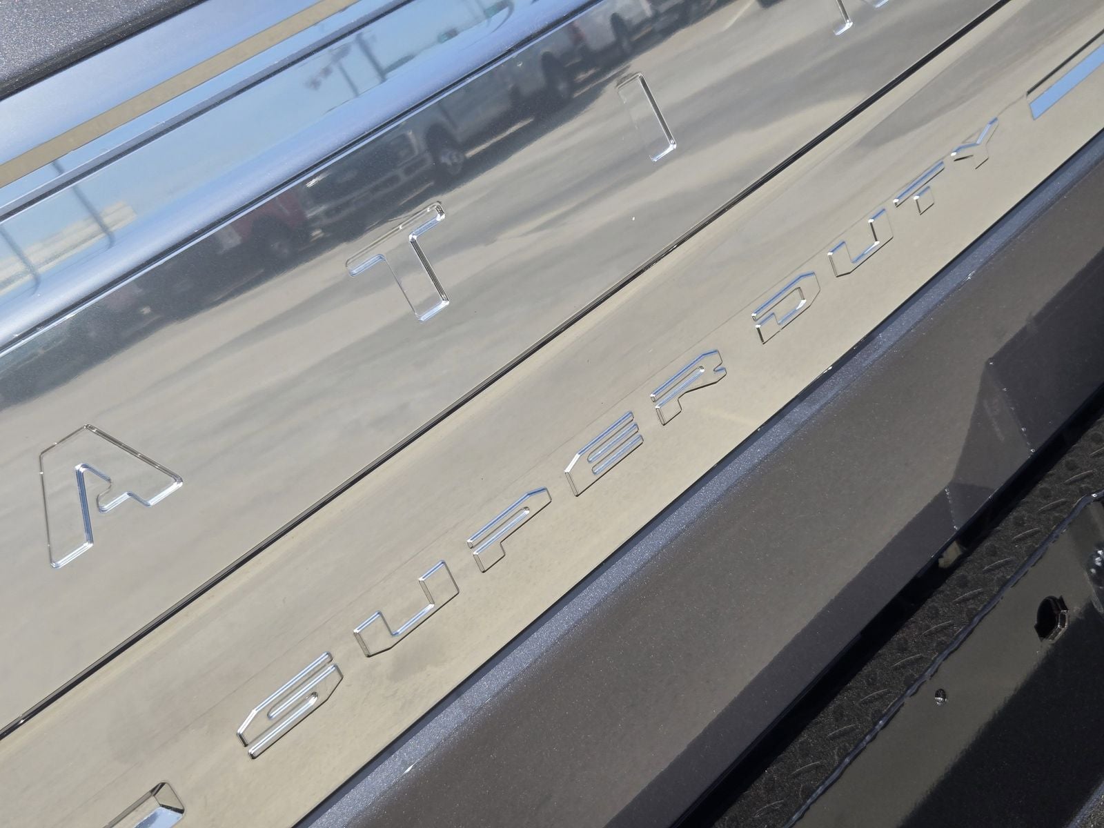 2024 Ford F-350SD Platinum DRW