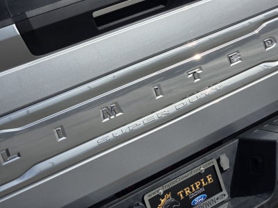 2022 Ford F-450SD Limited DRW