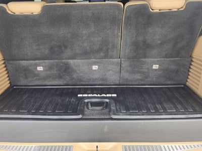 2018 Cadillac Escalade Platinum Edition