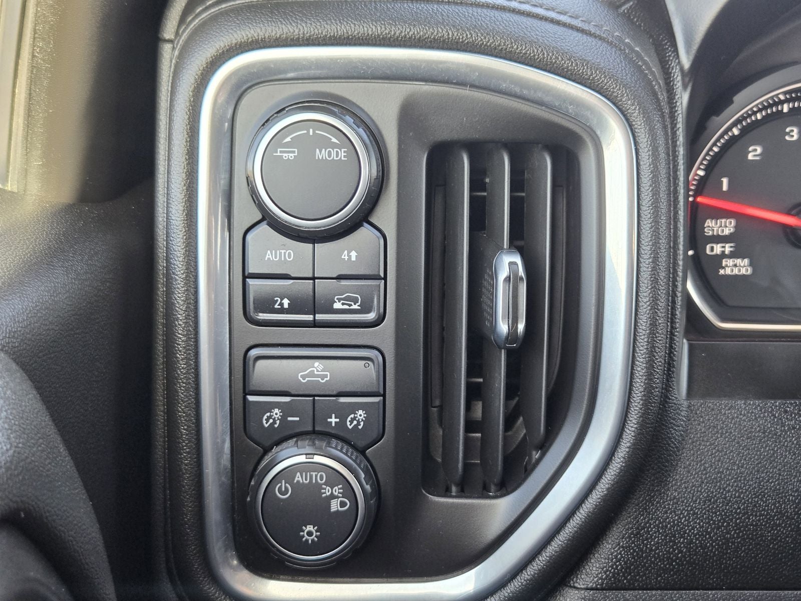 2021 Chevrolet Silverado 1500 LT LT1