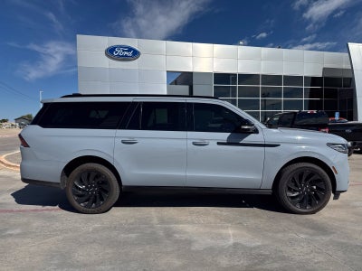 2025 Lincoln Navigator L Reserve