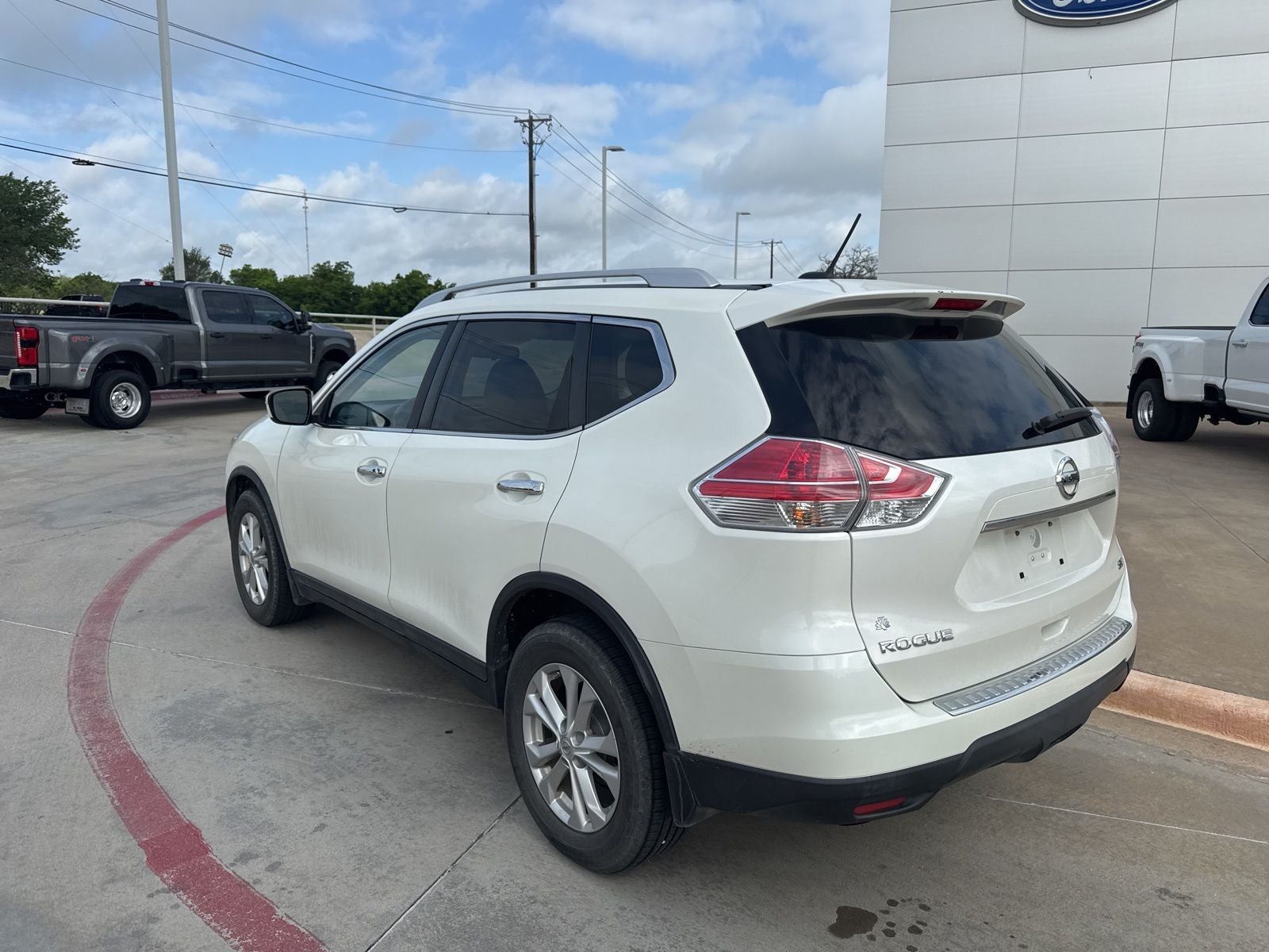 2016 Nissan Rogue SV