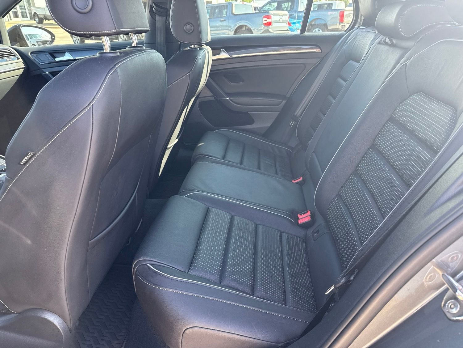 2019 Volkswagen Golf R DCC & Navigation 4Motion