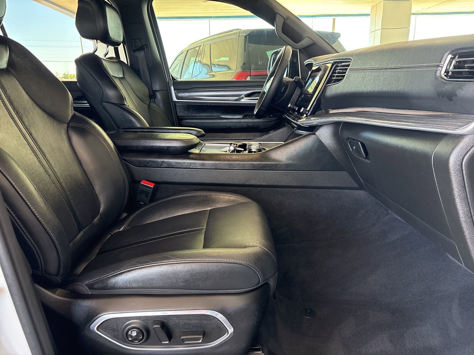 2023 Jeep Wagoneer L Series II