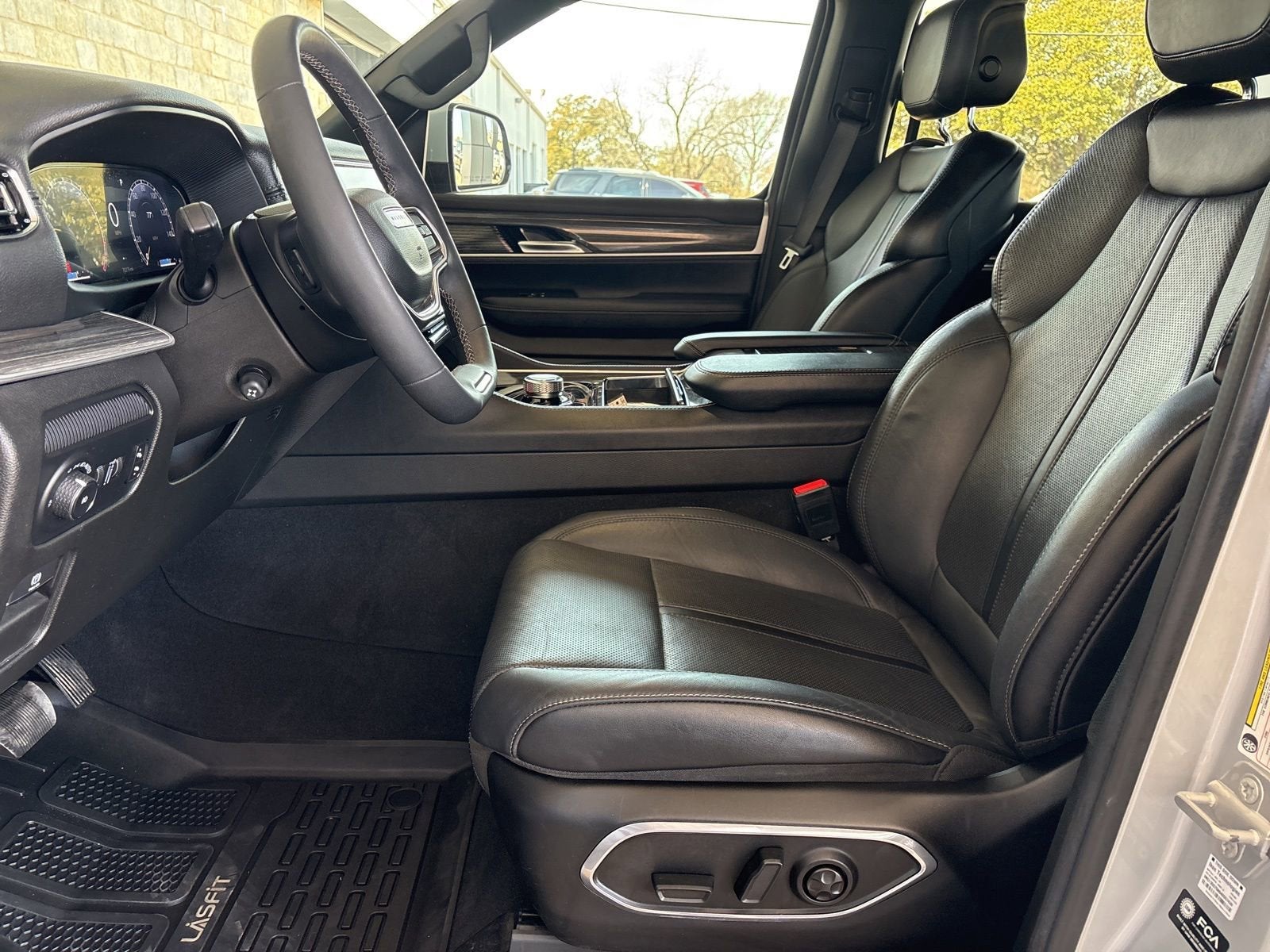 2022 Jeep Wagoneer Series II