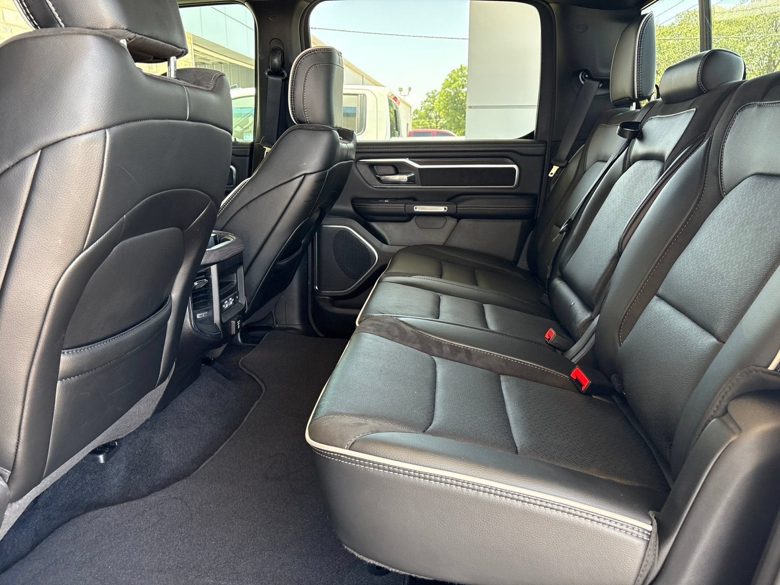 2025 RAM 1500 Laramie Crew Cab 4x4 5'7" Box