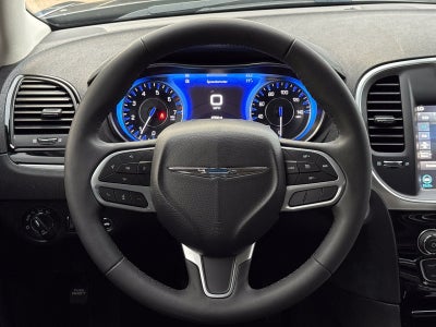 2023 Chrysler 300 Touring L