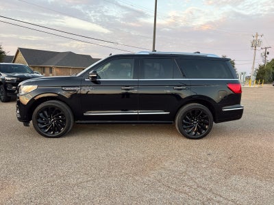 2021 Lincoln Navegador Reserve