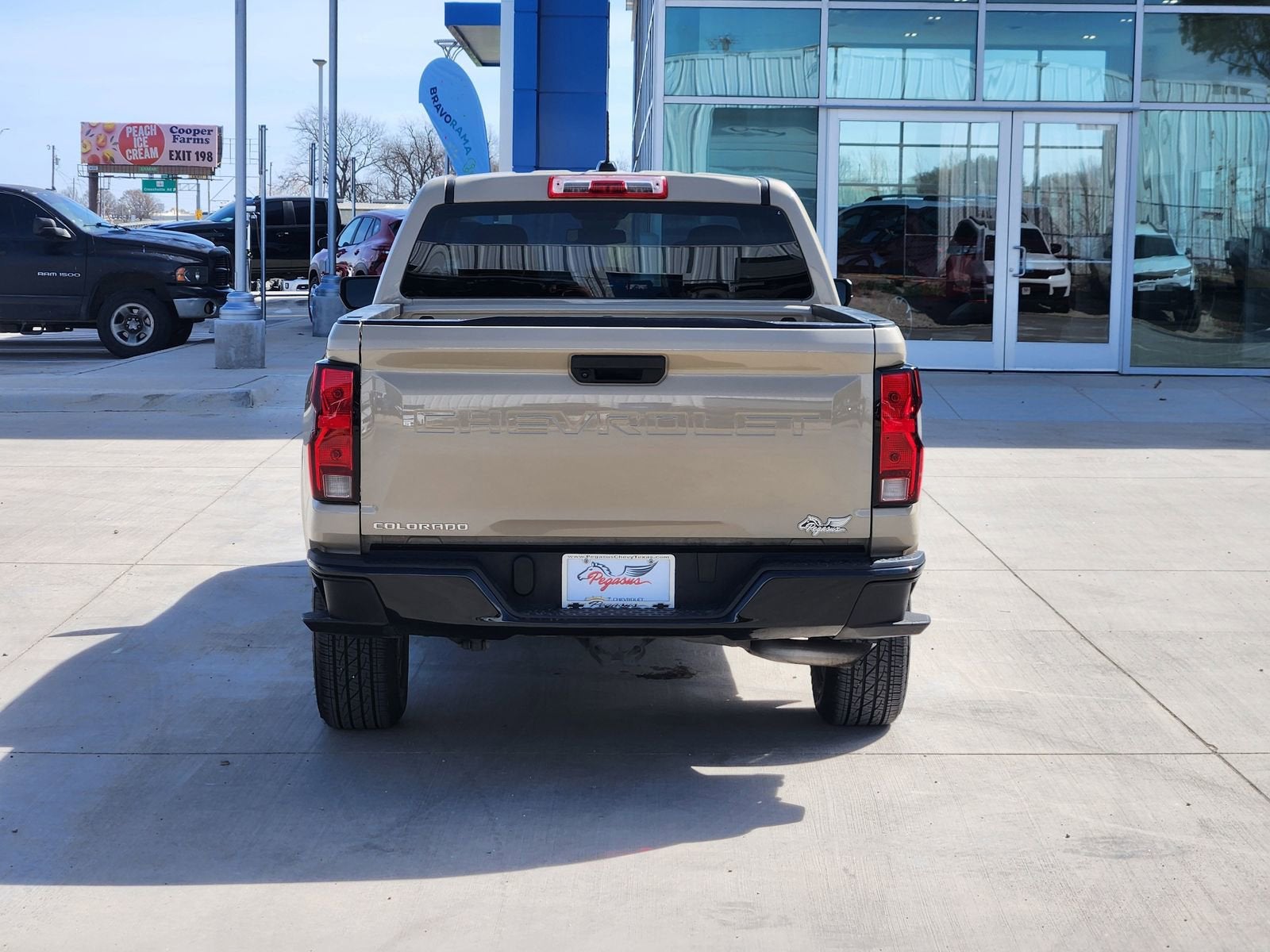 2024 Chevrolet Colorado WT