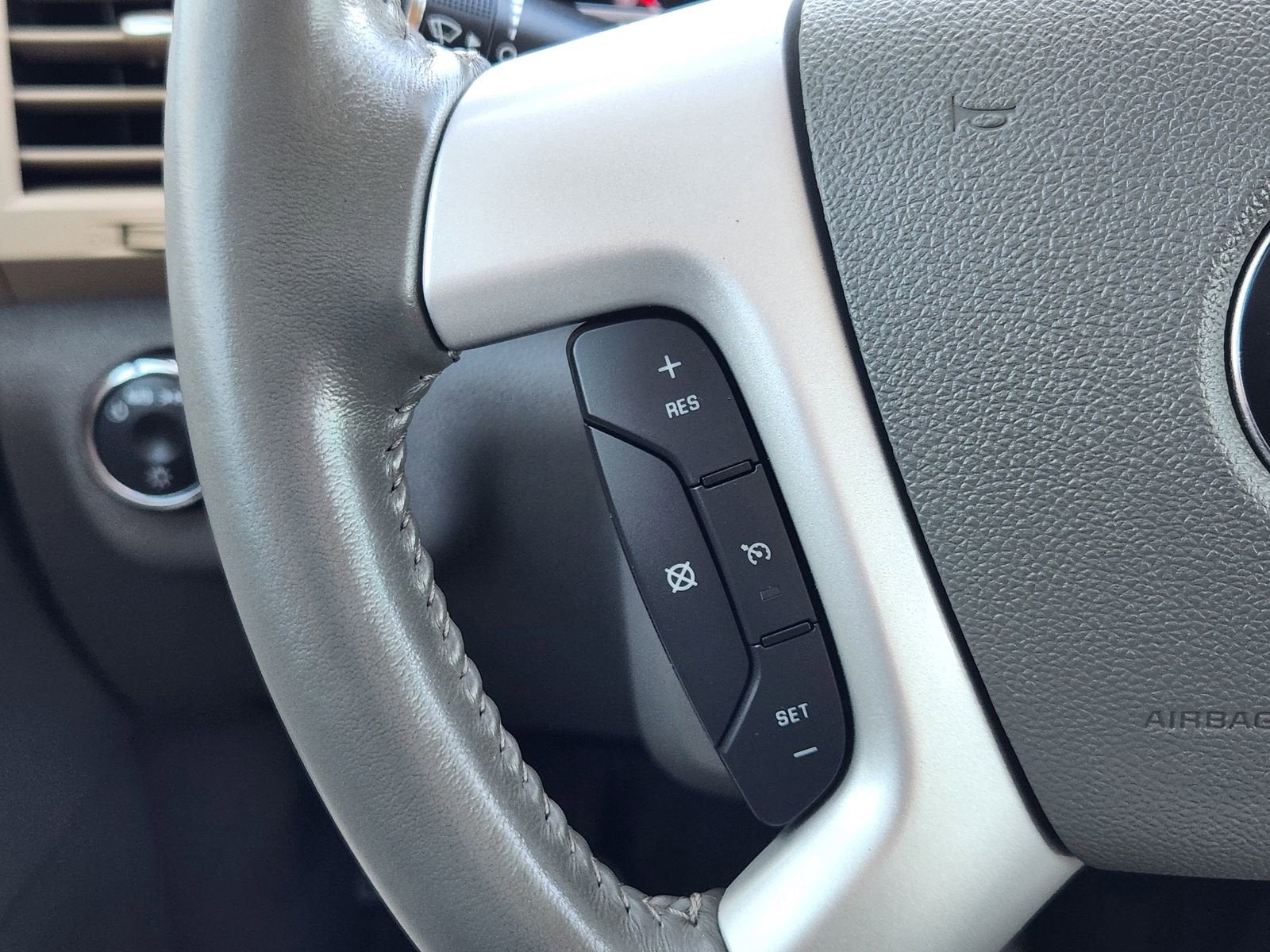 2012 Chevrolet Traverse LT w/2LT