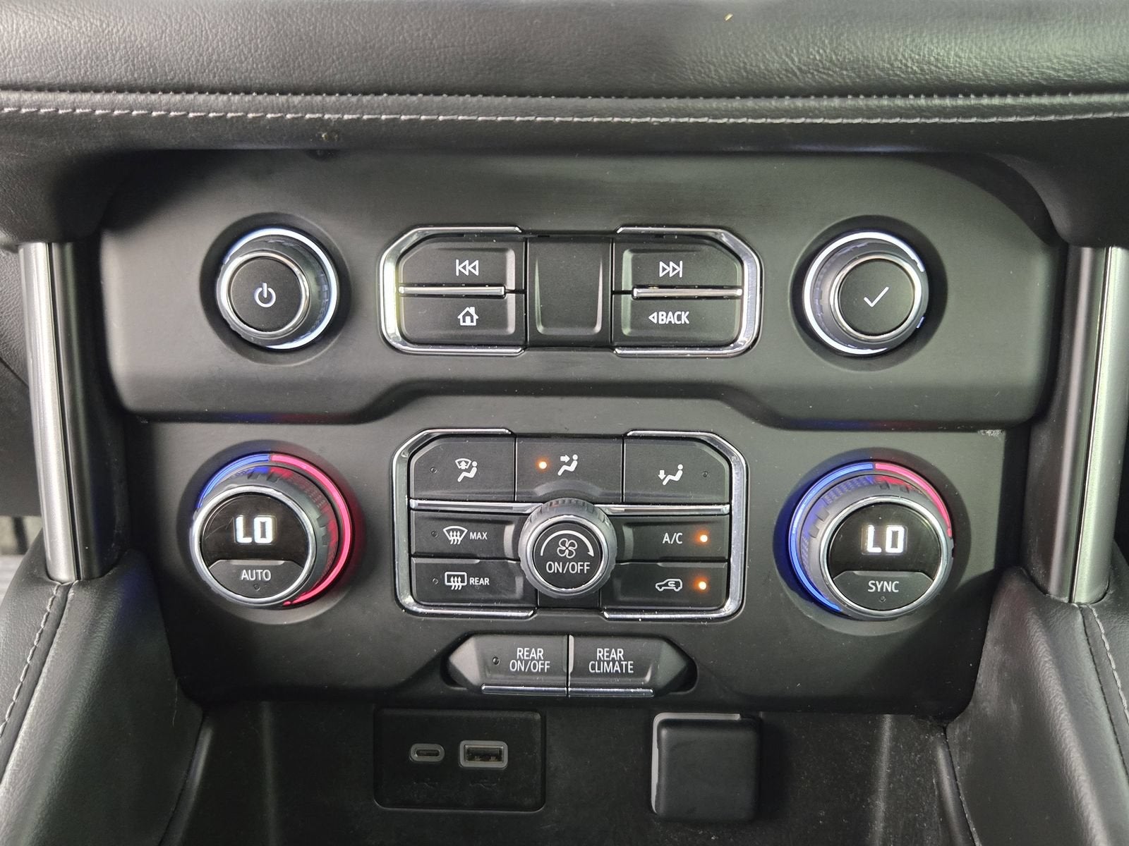 2024 Chevrolet Tahoe LS