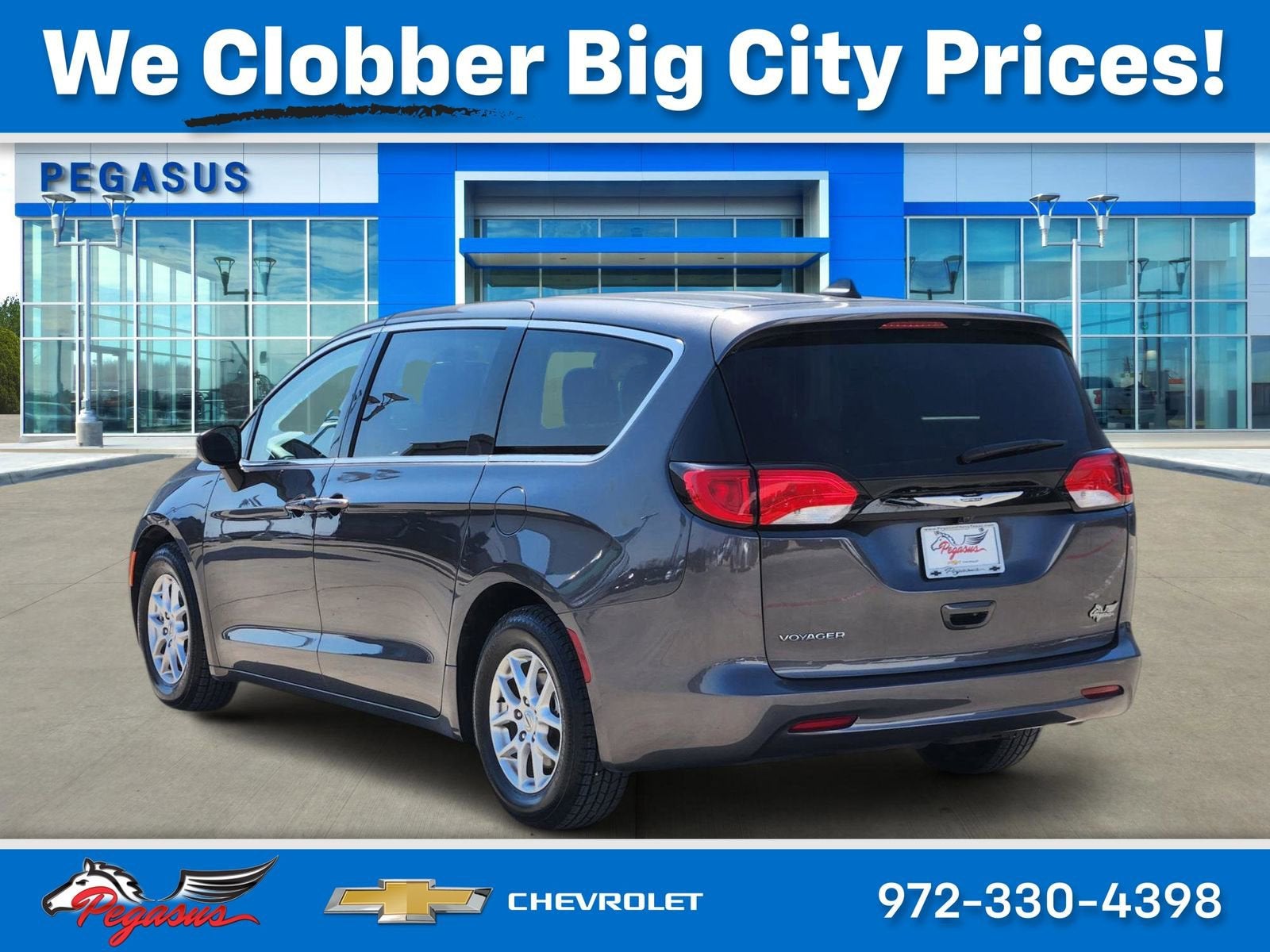 2023 Chrysler Voyager LX