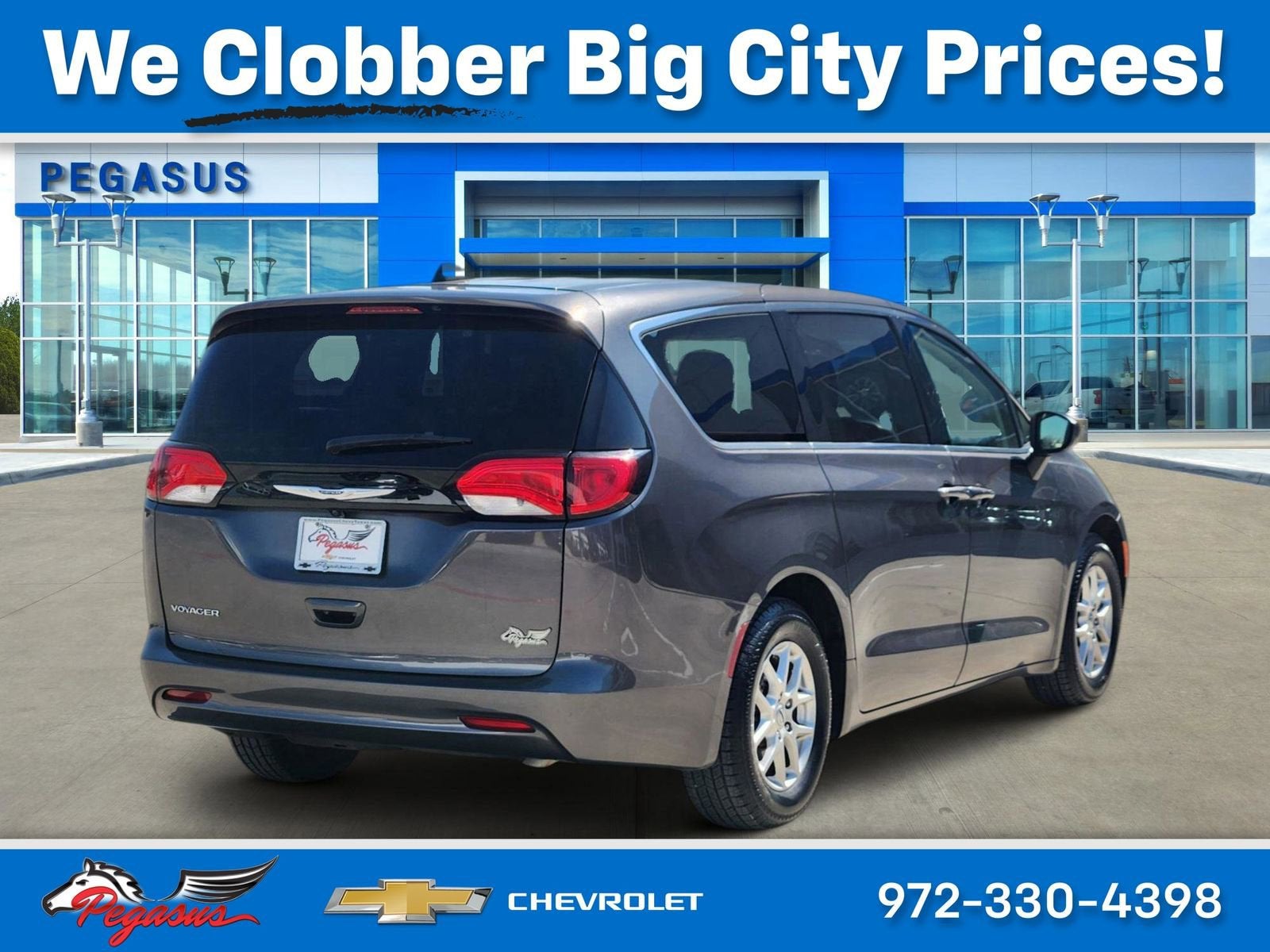 2023 Chrysler Voyager LX