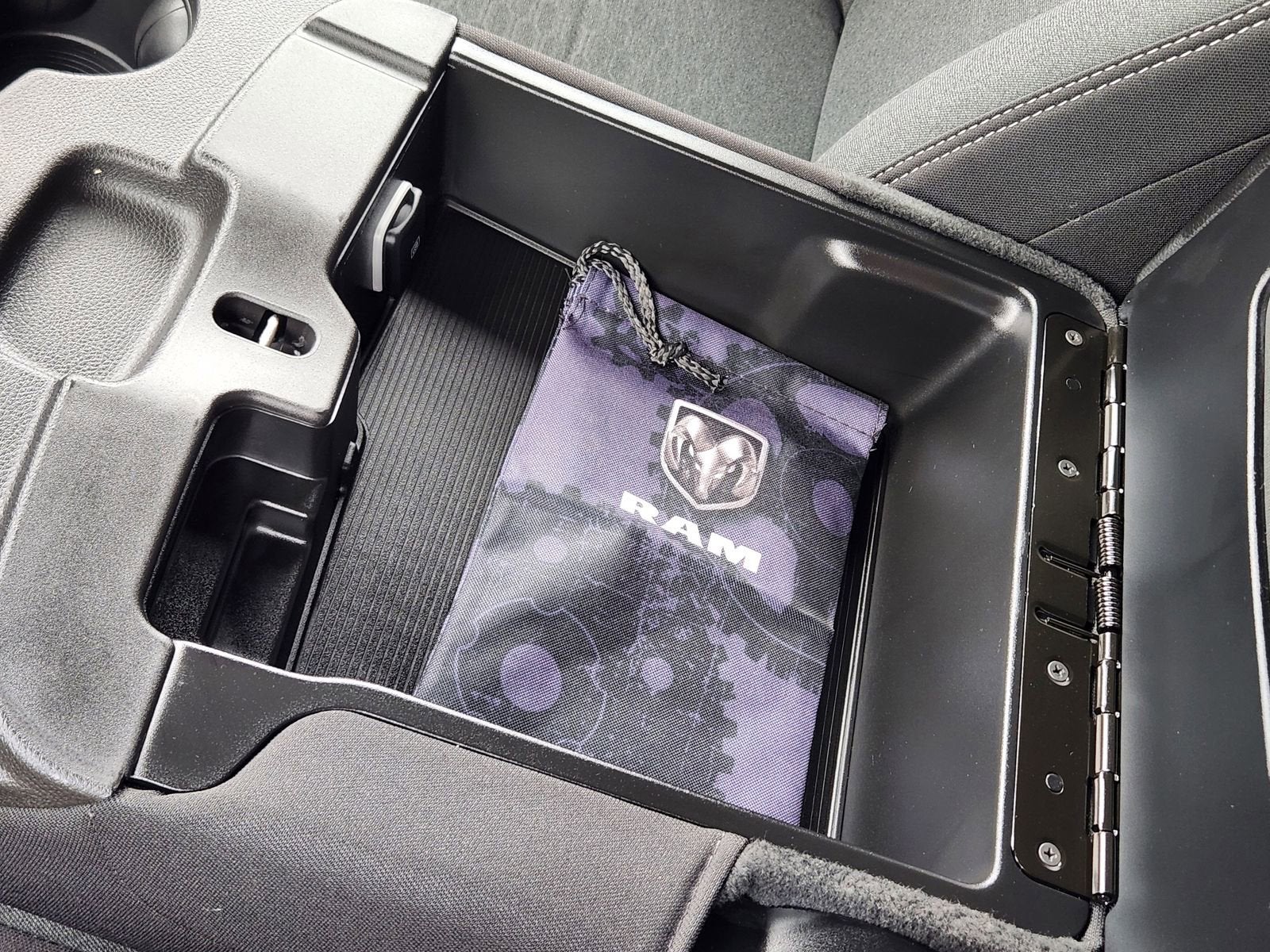 2025 RAM 2500 Tradesman Crew Cab 4x4 6'4" Box