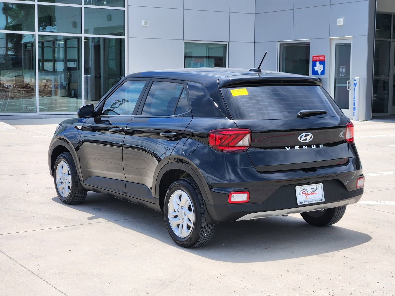 2025 Hyundai Venue SE