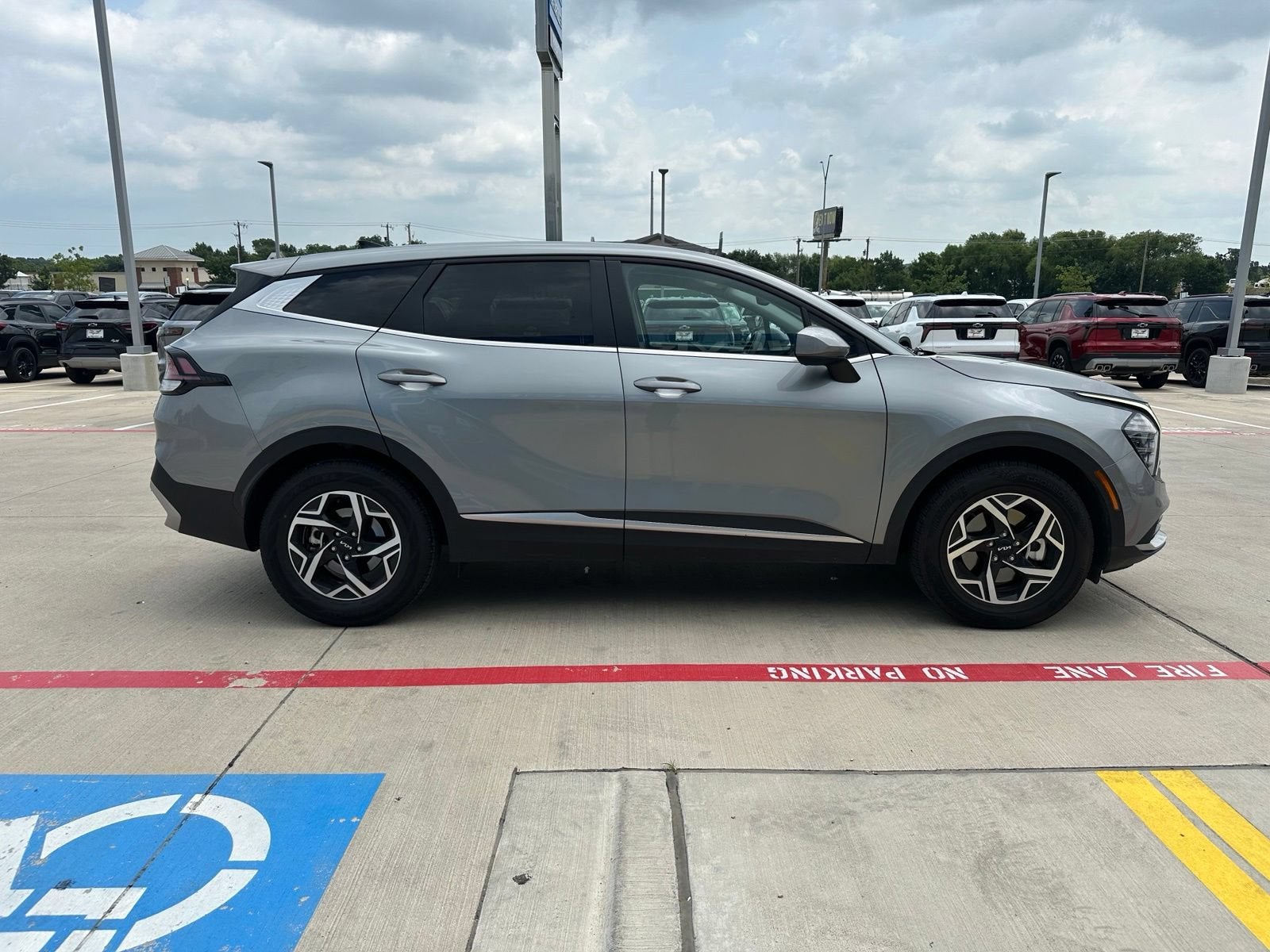 2024 Kia Sportage LX