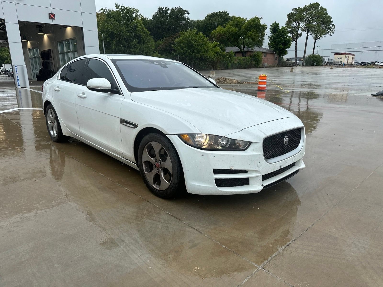 2017 Jaguar XE 25t