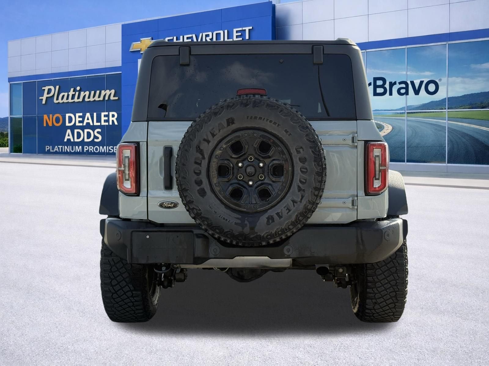 2023 Ford Bronco Base