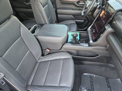 2025 GMC Yukon Elevation