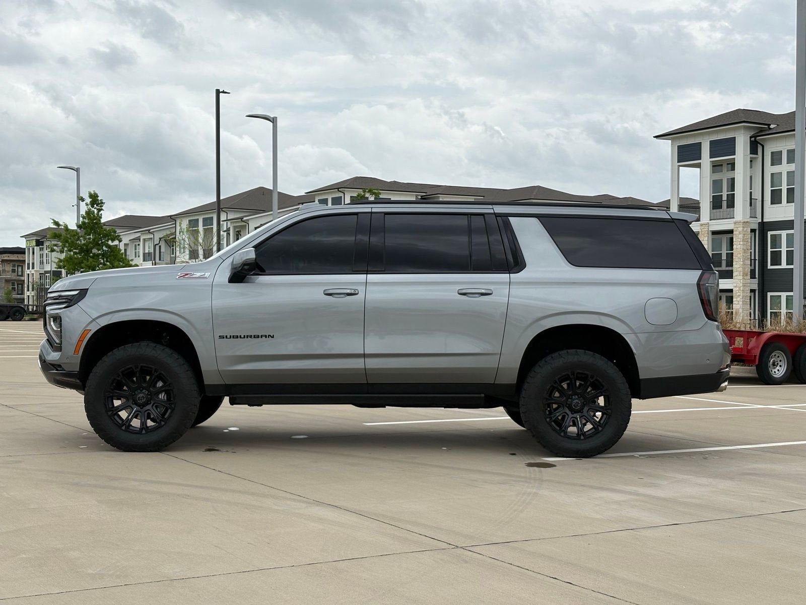 2025 Chevrolet Suburban Z71