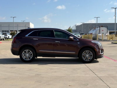 2022 Cadillac XT5 FWD Premium Luxury