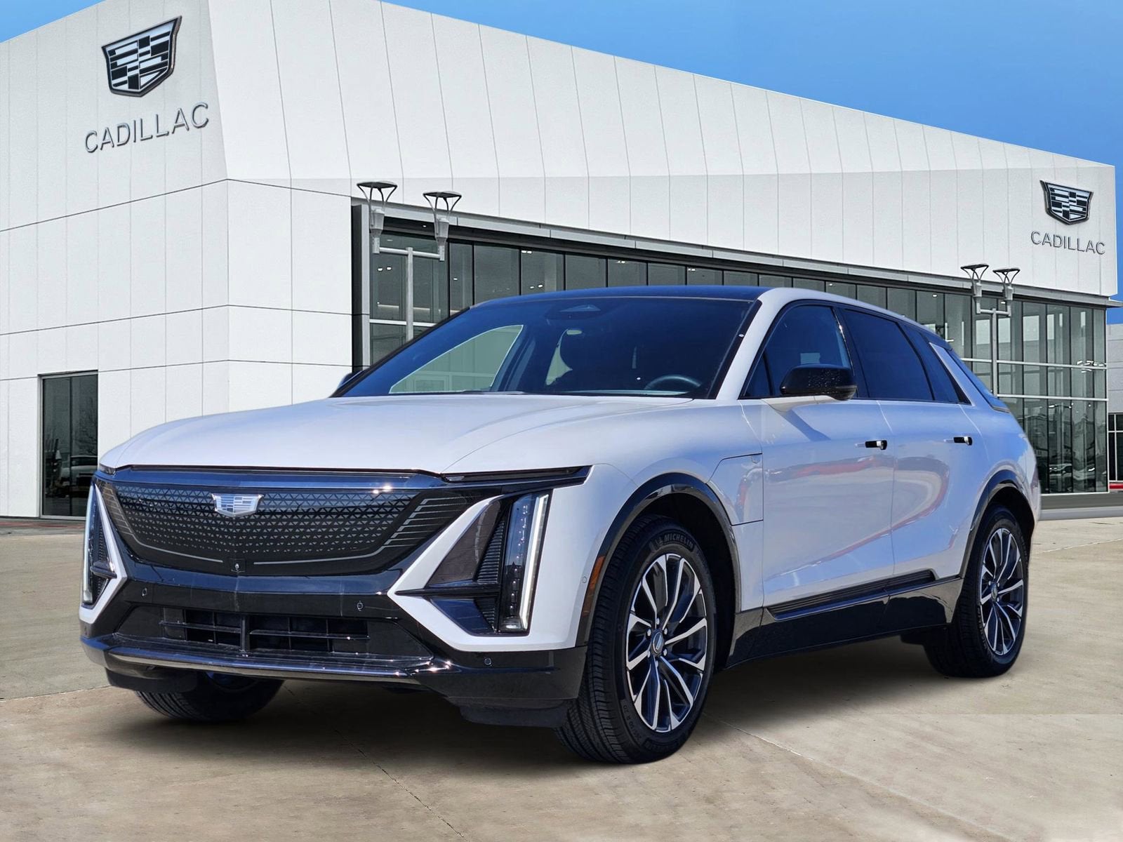 2024 Cadillac LYRIQ Sport 2
