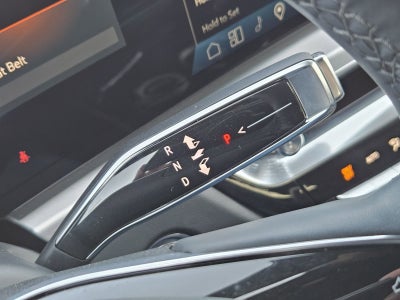 2024 Cadillac LYRIQ Sport 2