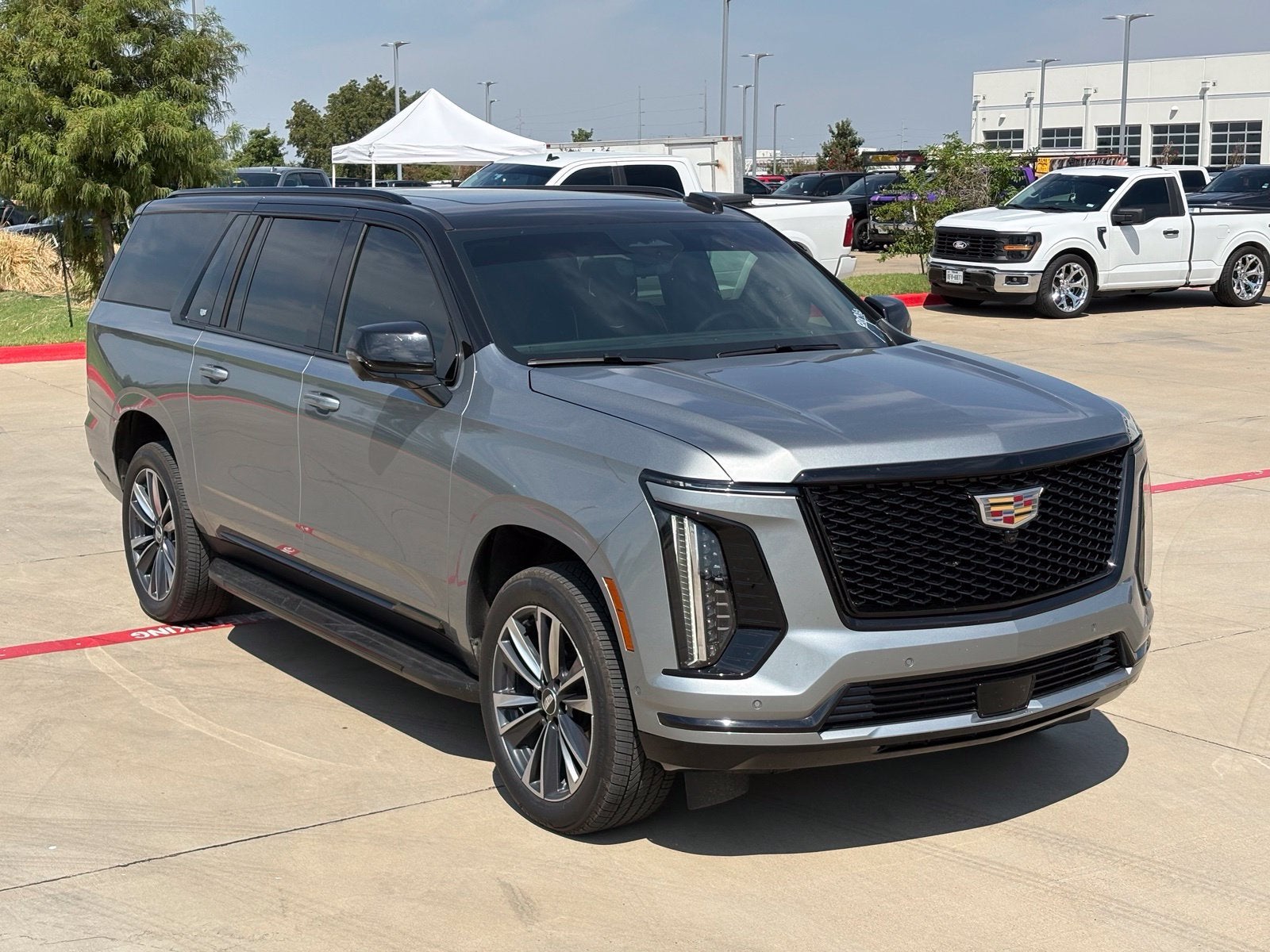 2025 Cadillac Escalade ESV Sport