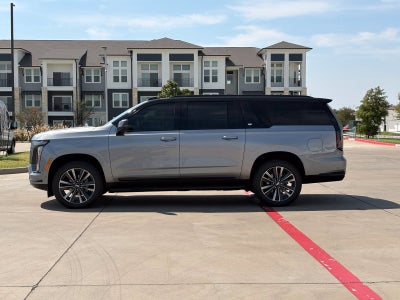 2025 Cadillac Escalade ESV Sport