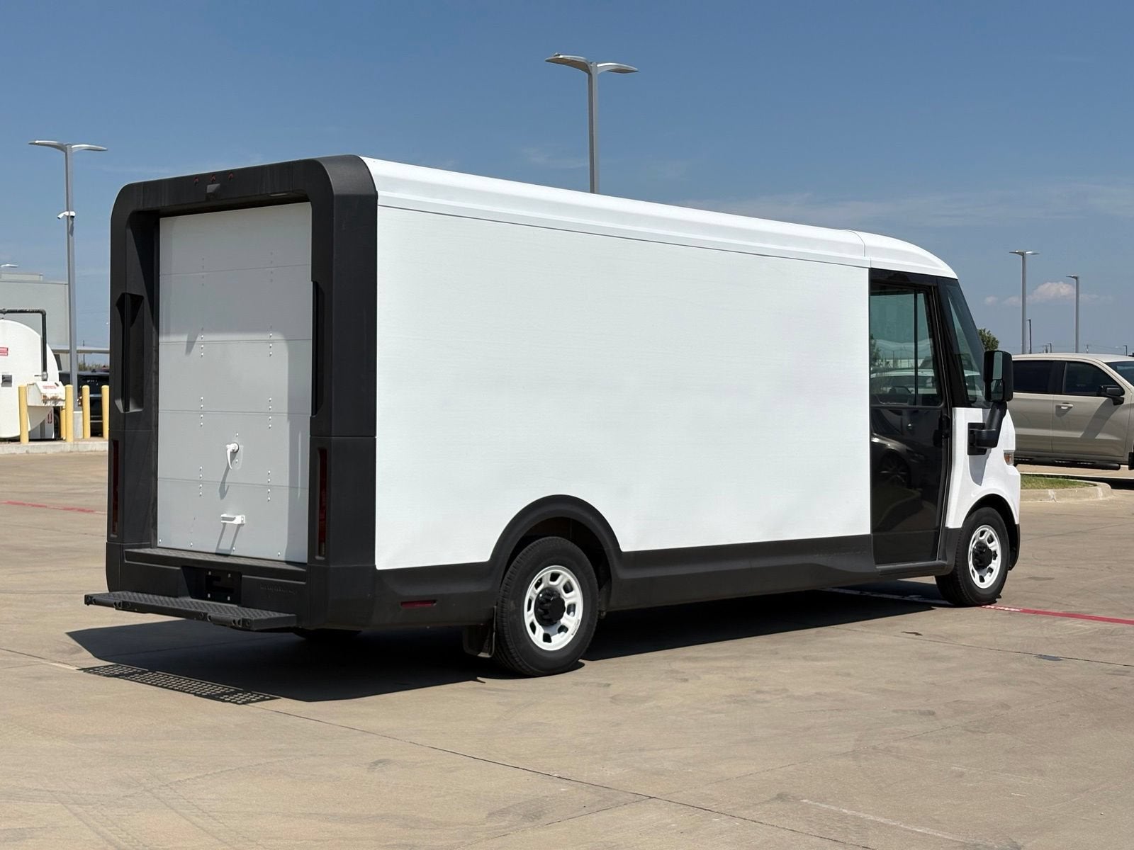 2024 BrightDrop Zevo 600 EJY