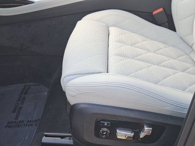 2027 BMW X7 xDrive40i
