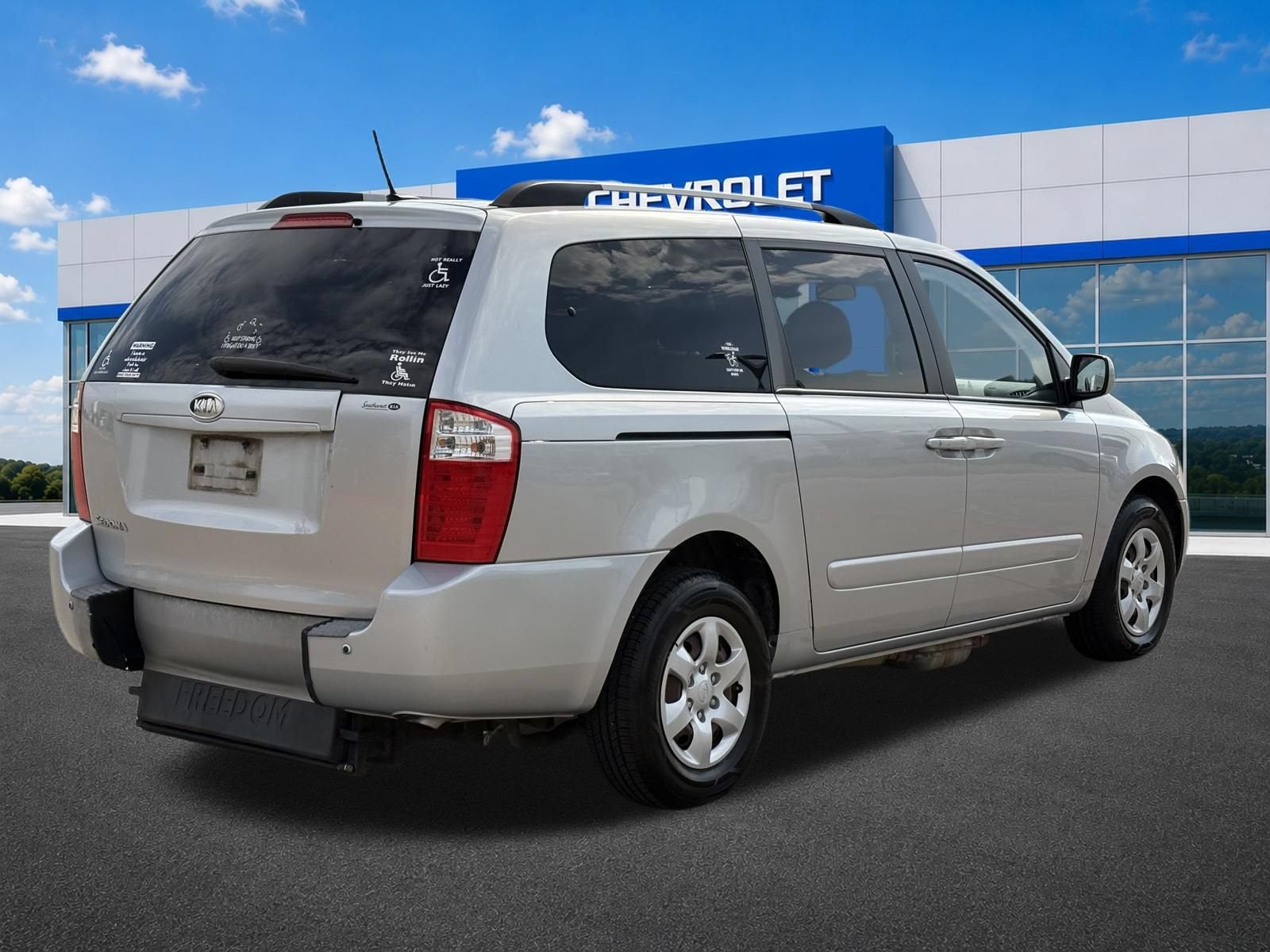 2010 Kia Sedona LX