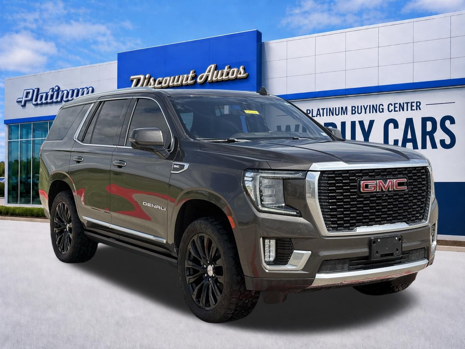 2021 GMC Yukon 4WD Denali's photo