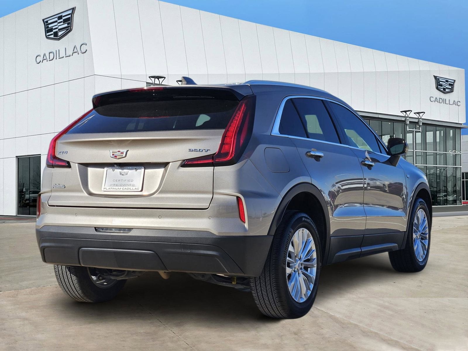 2024 Cadillac XT4 Luxury