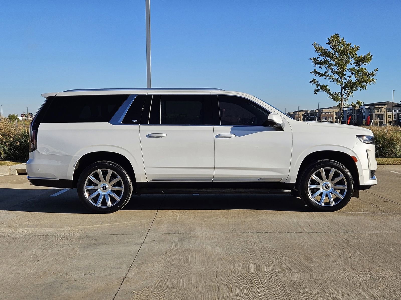 2024 Cadillac Escalade ESV Premium Luxury