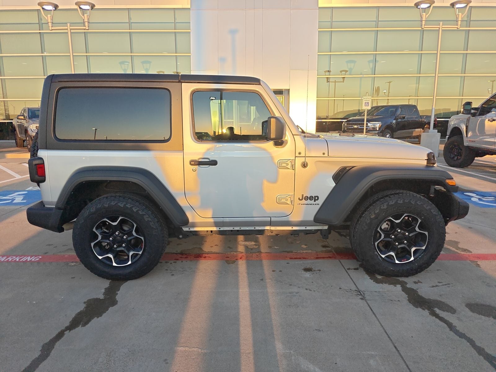 2023 Jeep Wrangler Sport