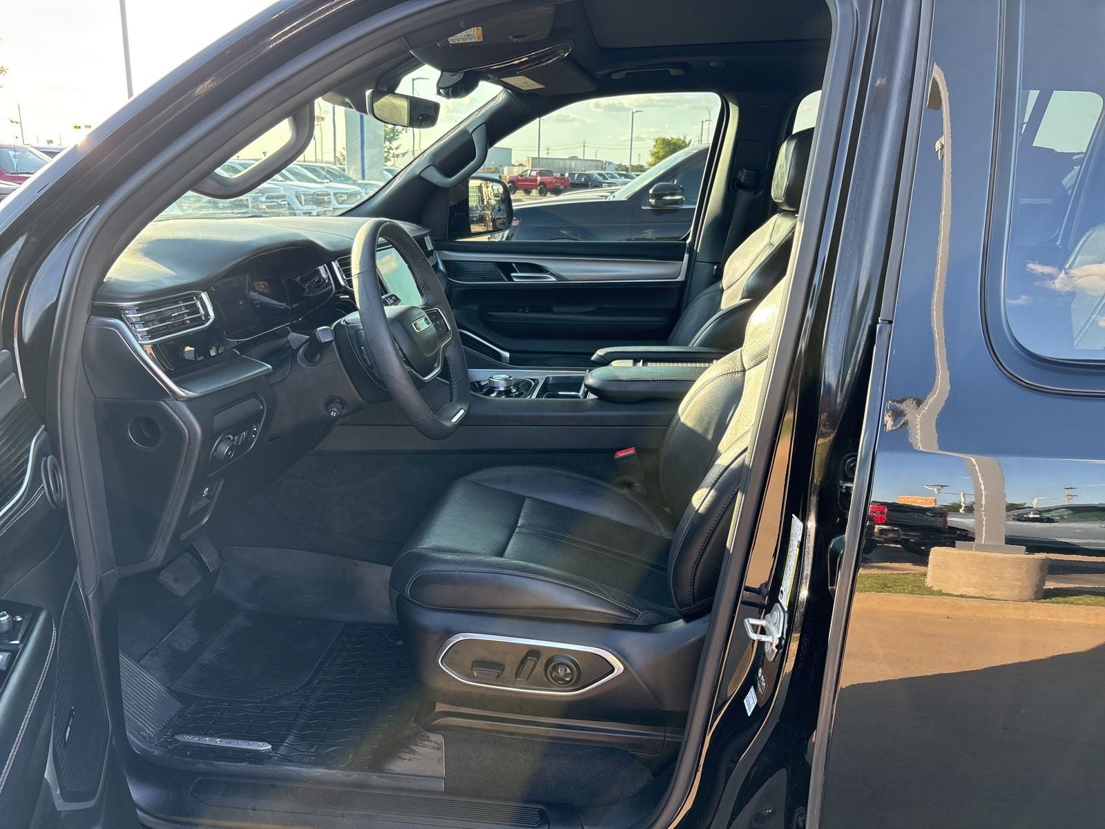 2023 Jeep Wagoneer Series II