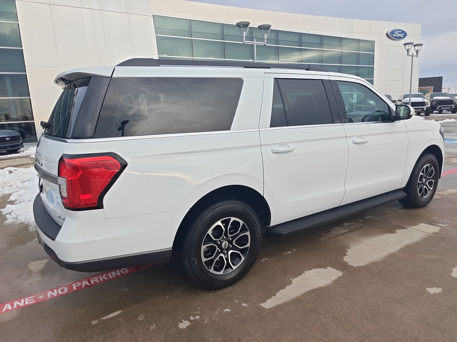 2024 Ford Expedition Max XLT