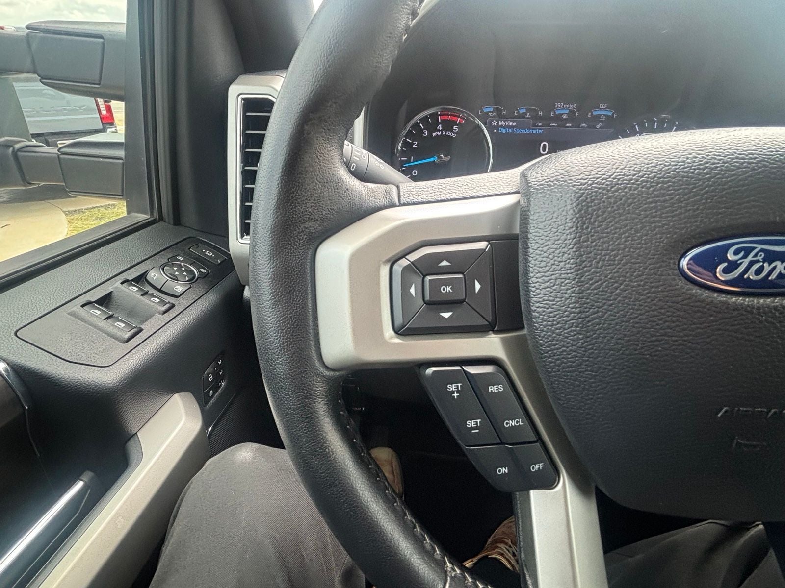 2022 Ford F-250SD Lariat