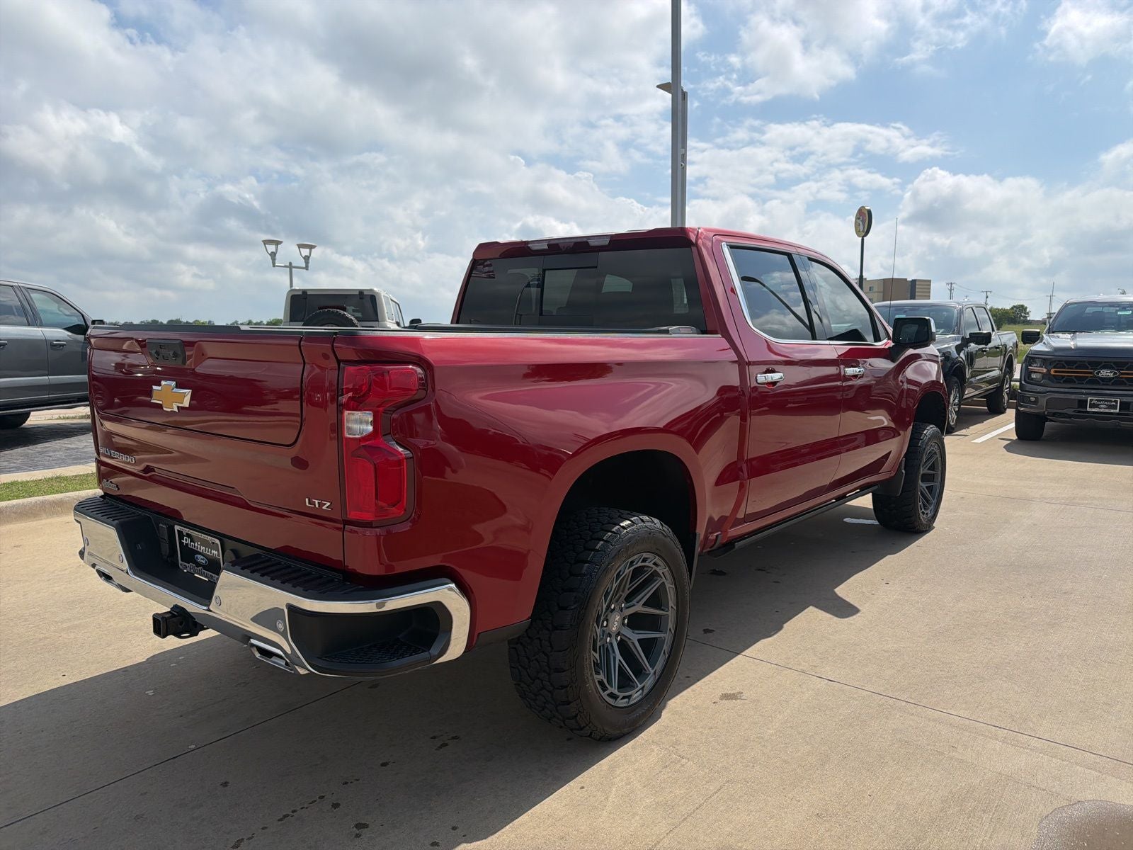 2024 Chevrolet Silverado 1500 LTZ