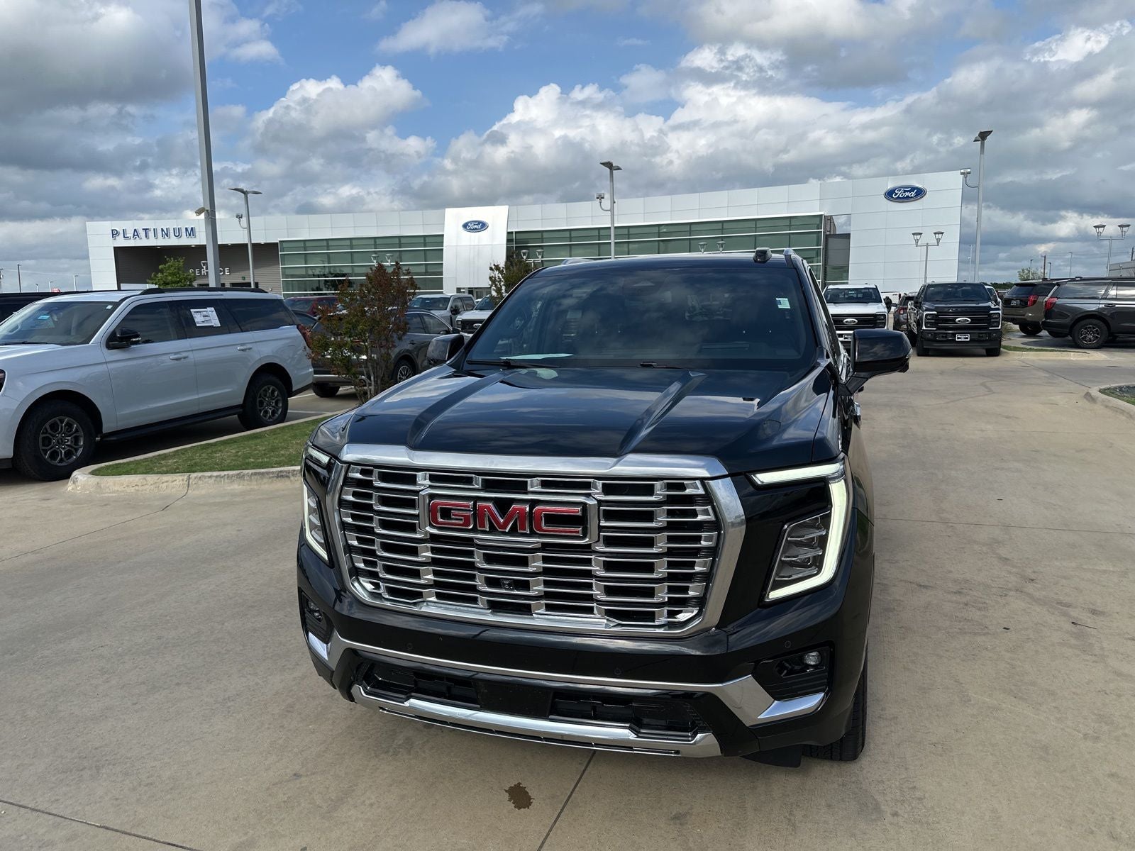 2025 GMC Yukon XL Denali