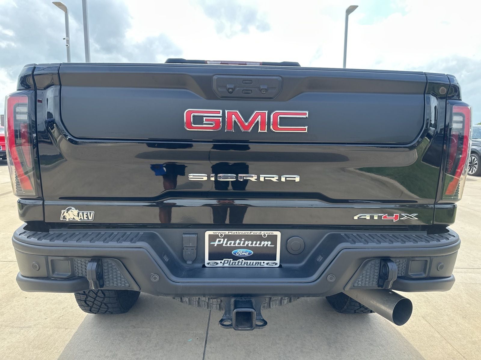 2024 GMC Sierra 2500HD AT4X AEV Edition