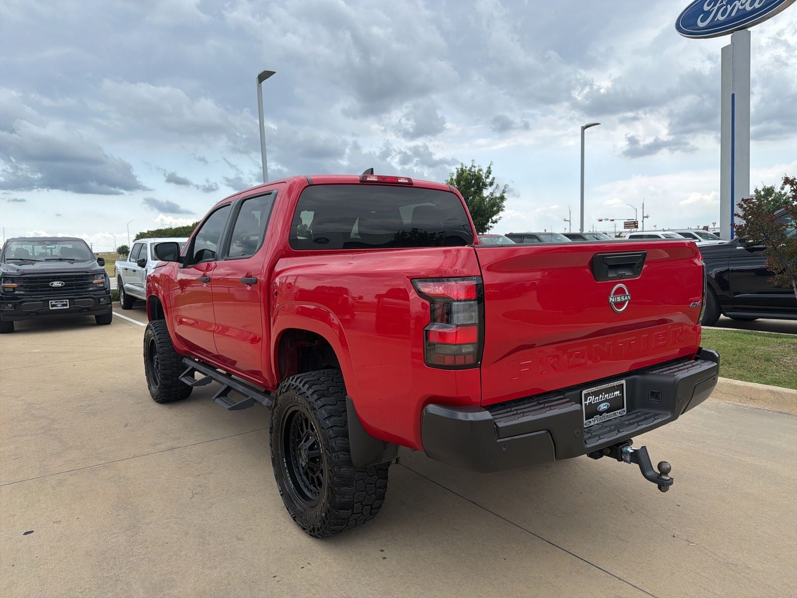 2023 Nissan Frontier S
