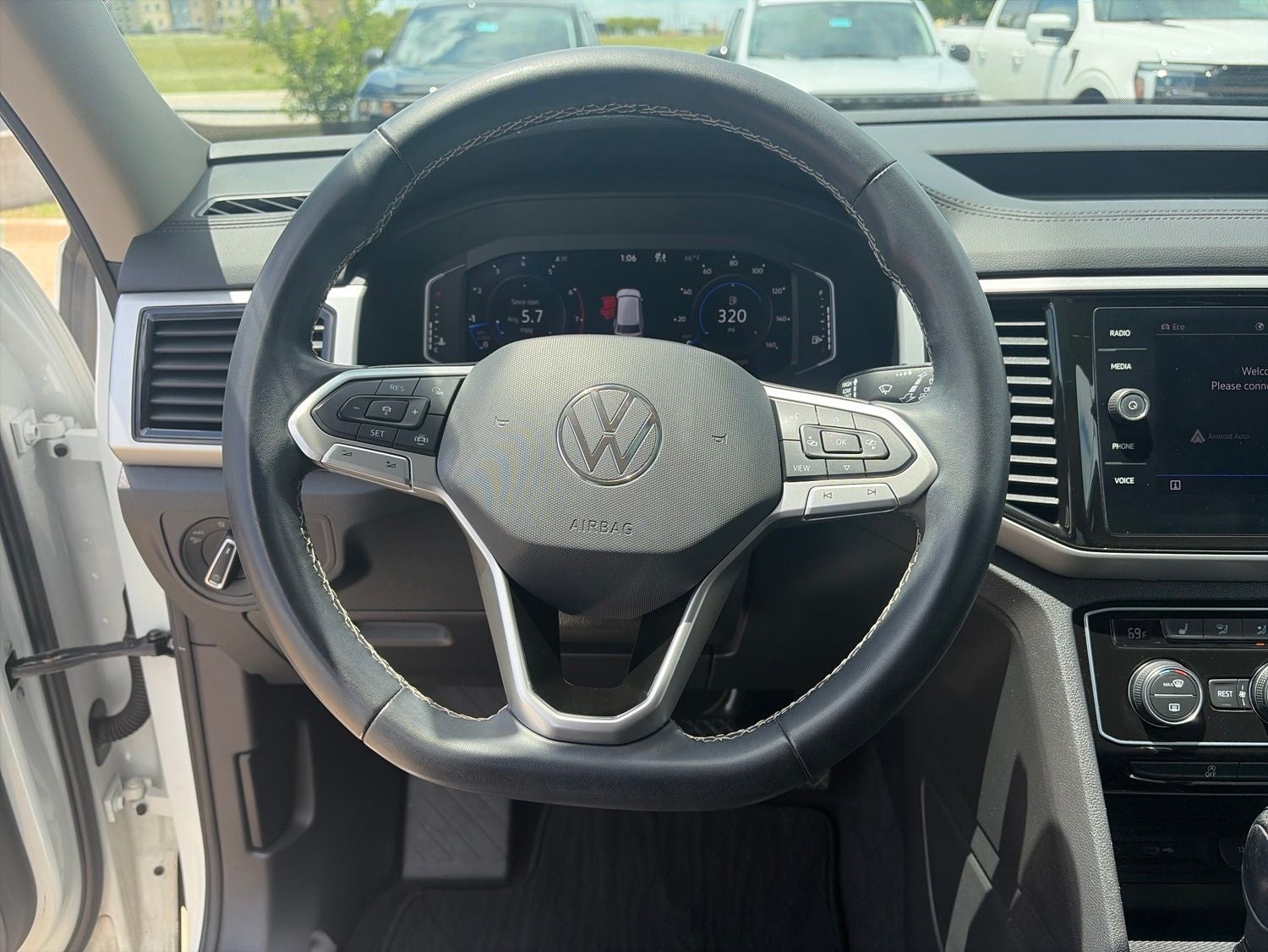 2022 Volkswagen Atlas 2.0T SE w/Technology