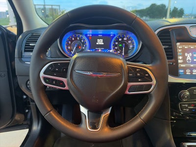 2023 Chrysler 300 Touring