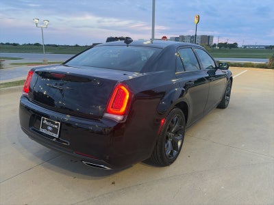 2023 Chrysler 300 Touring
