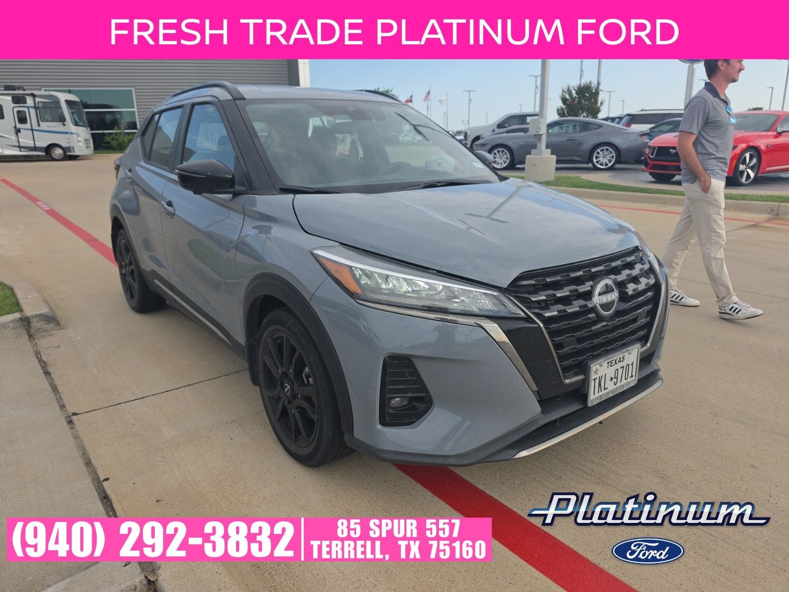 2023 Nissan Kicks SR