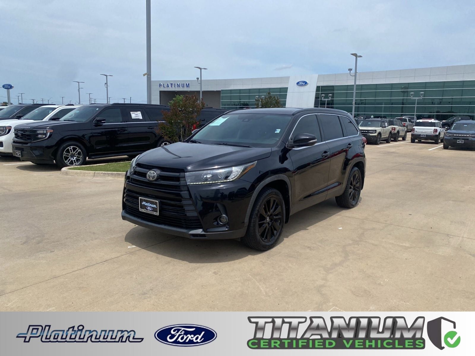 2019 Toyota Highlander SE
